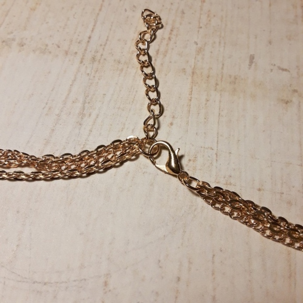 Leafy Gold Coin Layer Chain Black Beaded Necklace - Picture 6 of 6